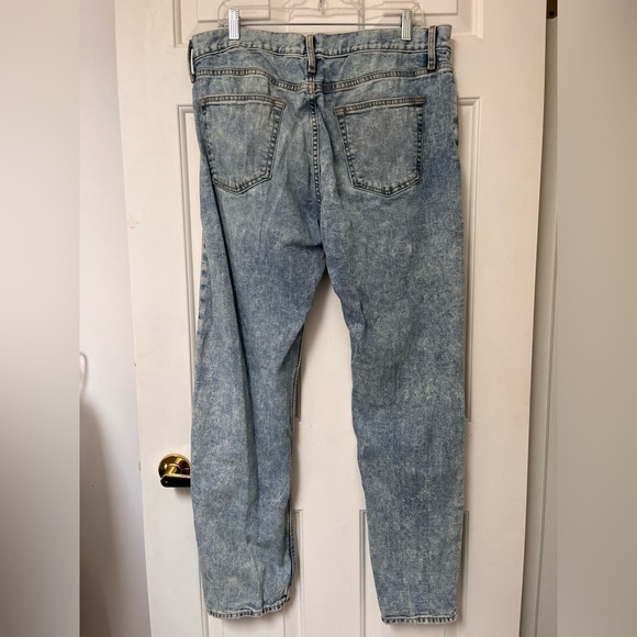 Old Navy Relaxed Slim Taper Jeans 34 Bright Acid Wash - Picture 8 of 12